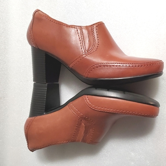 CLARKS Bendables Brown Leather Chunk Heel.  Size 9 1/2 - Picture 10 of 12